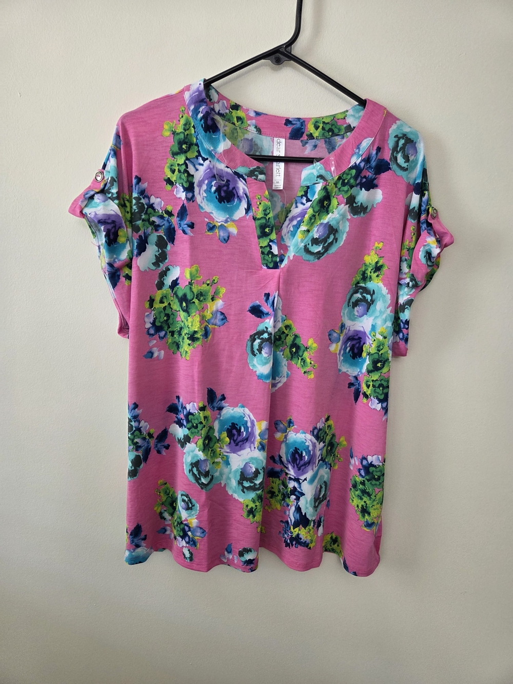 Floral Notch Neck Short Sleeve Top in Pink